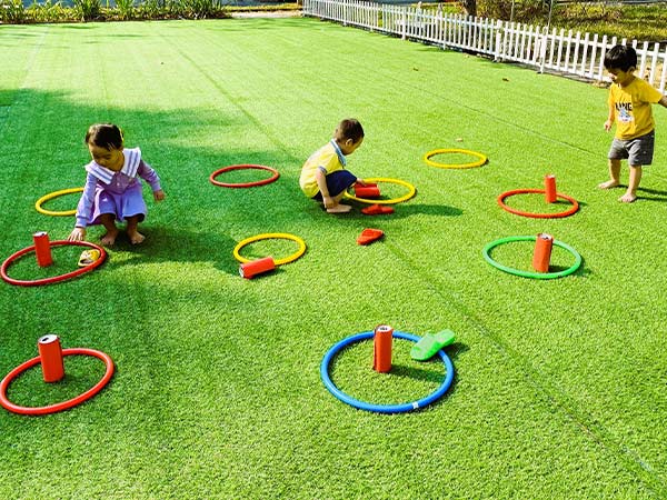 Hoạt động vui chơi ngoài trời  Hoạt động vui chơi ngoài trời