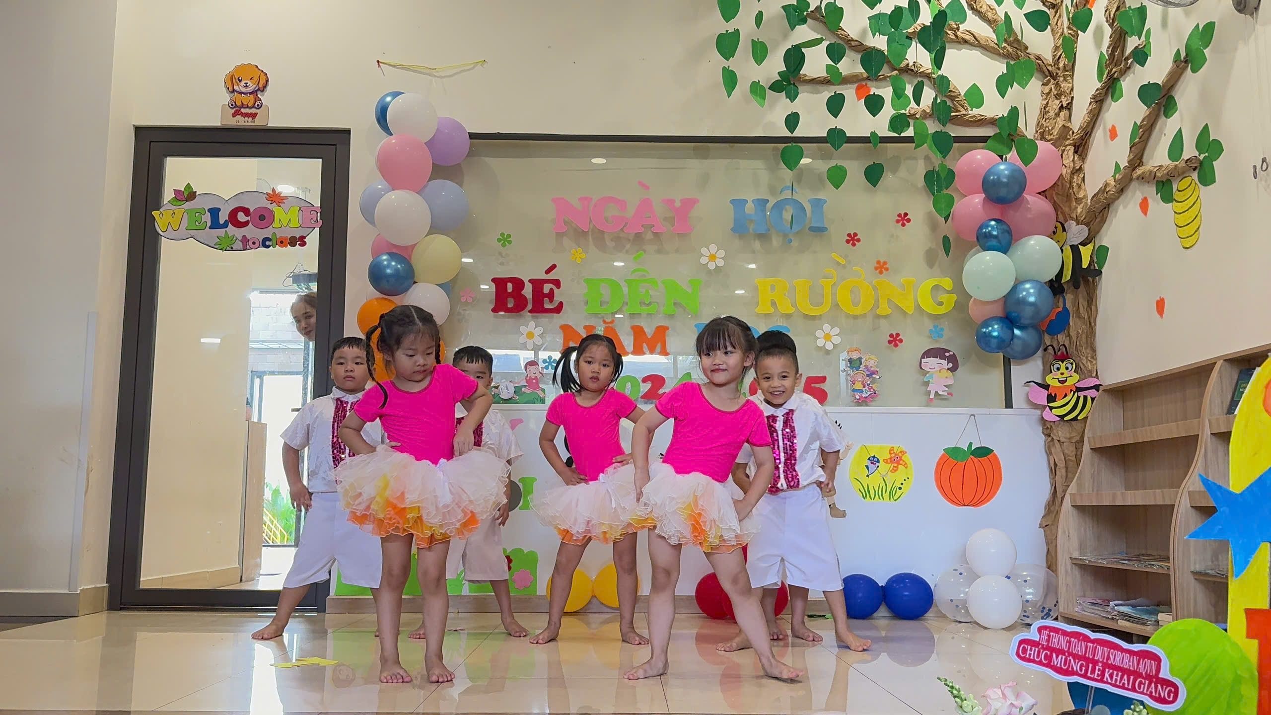 Ngày Hội Bé Đến Trường Blue World 2
