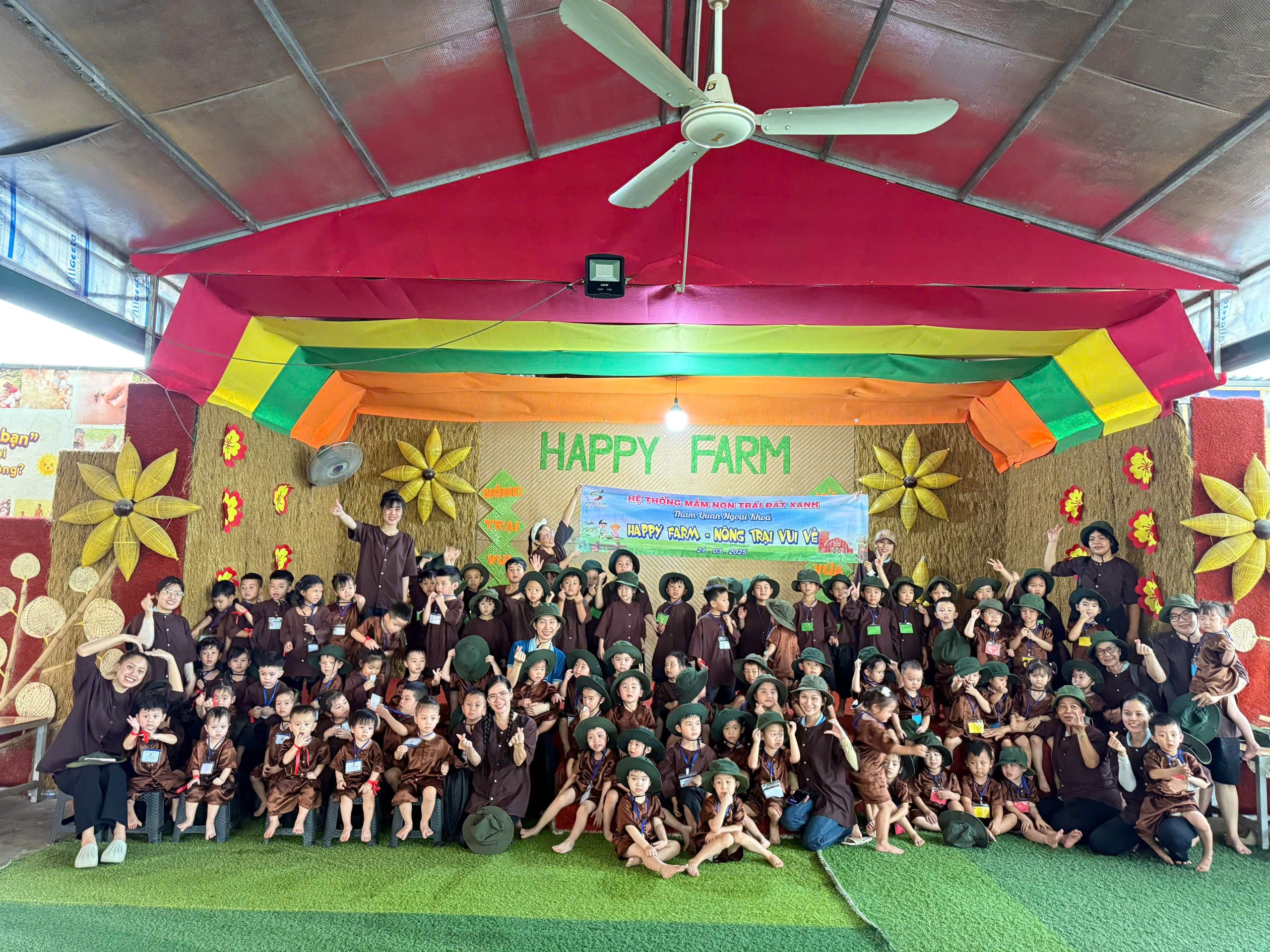 🎉 Hành Trình Khám Phá Happy Farm 🐰