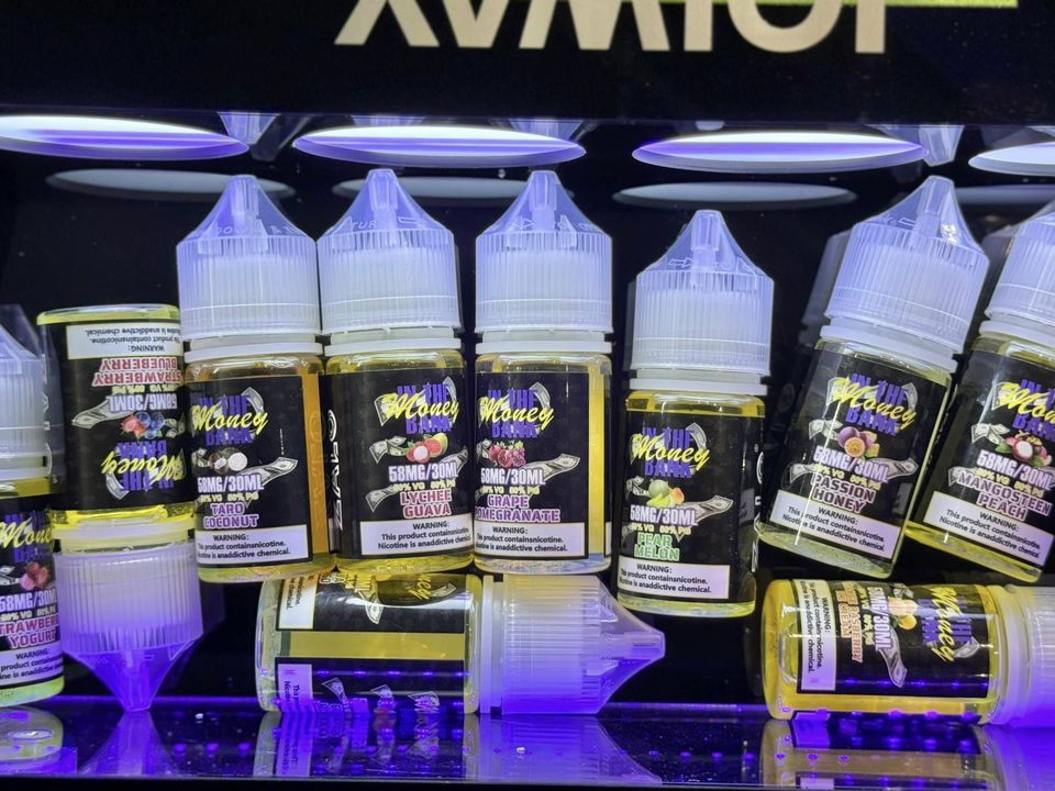 Review chi tiết chai juice Money In The Bank Saltnic (30ml / 58mg)