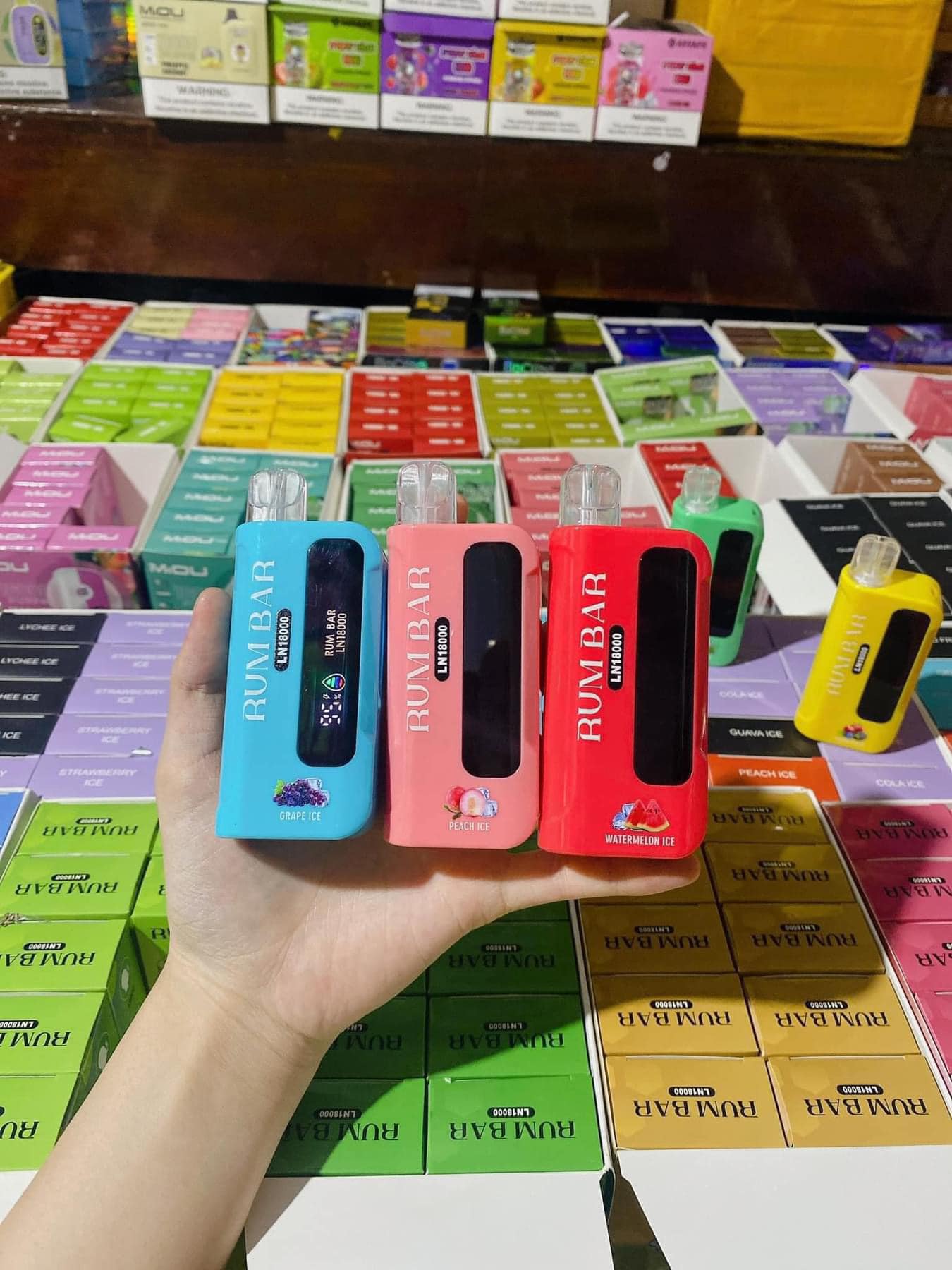 Tại sao mọi người lại hút Pod dùng một lần?