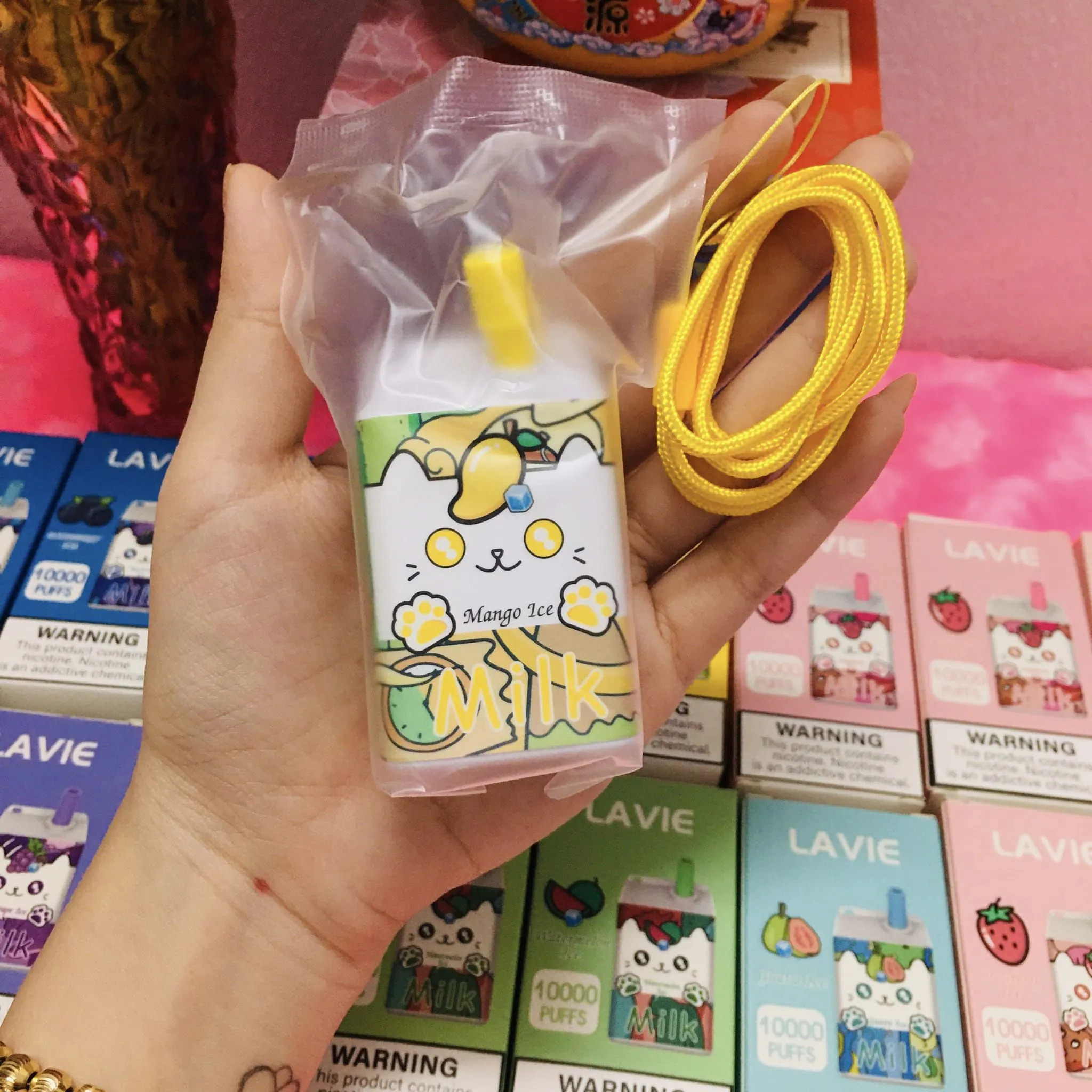 Giới thiệu và đánh giá chi tiết Lavie Milk 10000 Hơi (50mg) – Pod 1 Lần