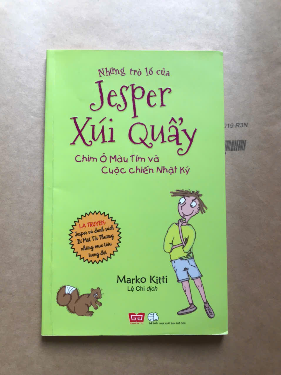 Những Trò Lố Của Jesper Xúi Quẩy - Chim Ó Màu Tím & Cuộc Chiến Nhật Ký