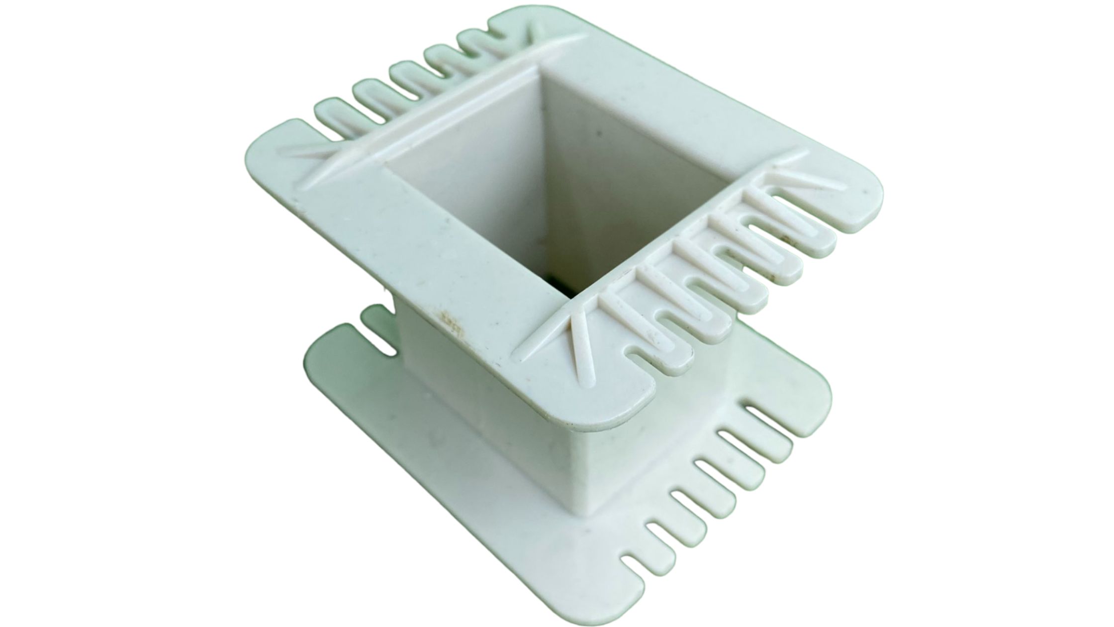 Bí mật chọn khuôn quấn biến áp giúp bạn tiết kiệm 3 tiếng mỗi ngày