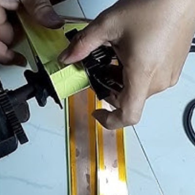 Thợ Điện Tử Cần Biết: Đồng Lá Bọc Keo Giúp Quấn Biến Áp Dễ Dàng, Không Còn Lo Chập Cháy!