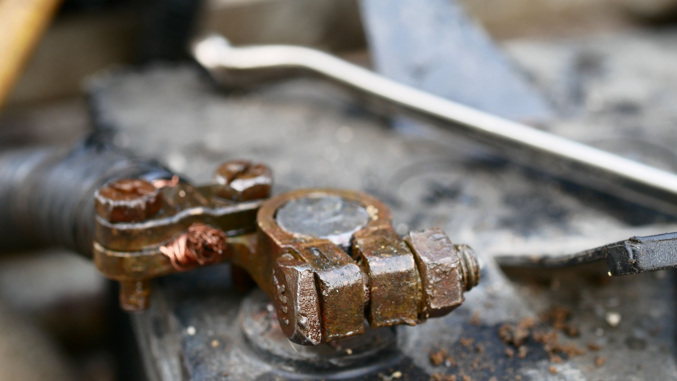 Hướng Dẫn Chọn Kẹp Ắc Quy Chuẩn Như Thợ Chuyên Nghiệp