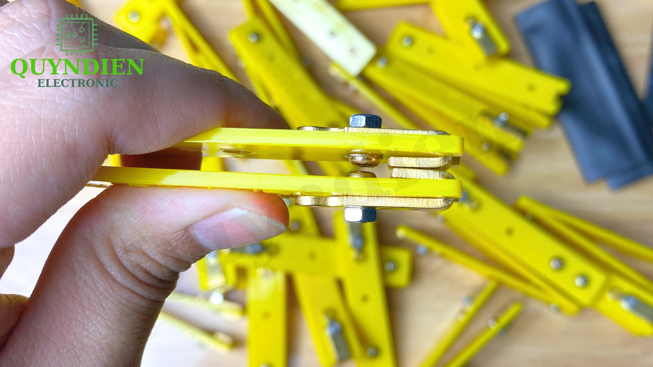 Từng Bị Giật Vì Công Tắc Bóp Lởm Và Đây Là Cách Tôi Không Bao Giờ Bị Lại