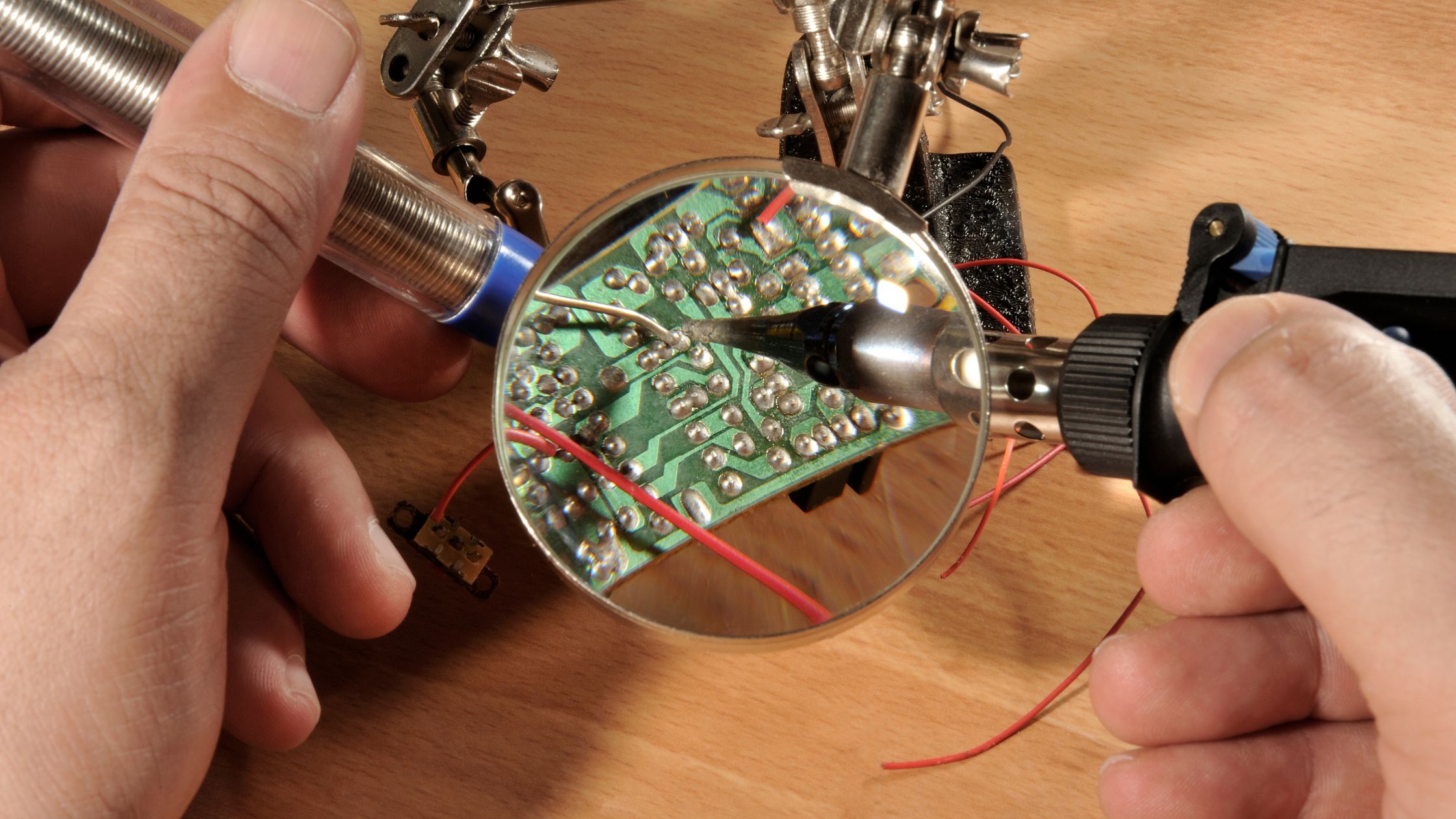 Cách Bảo Quản Chì Hàn Không Bị Gỉ, Khô – Dùng Lâu Mà Vẫn Chất Lượng