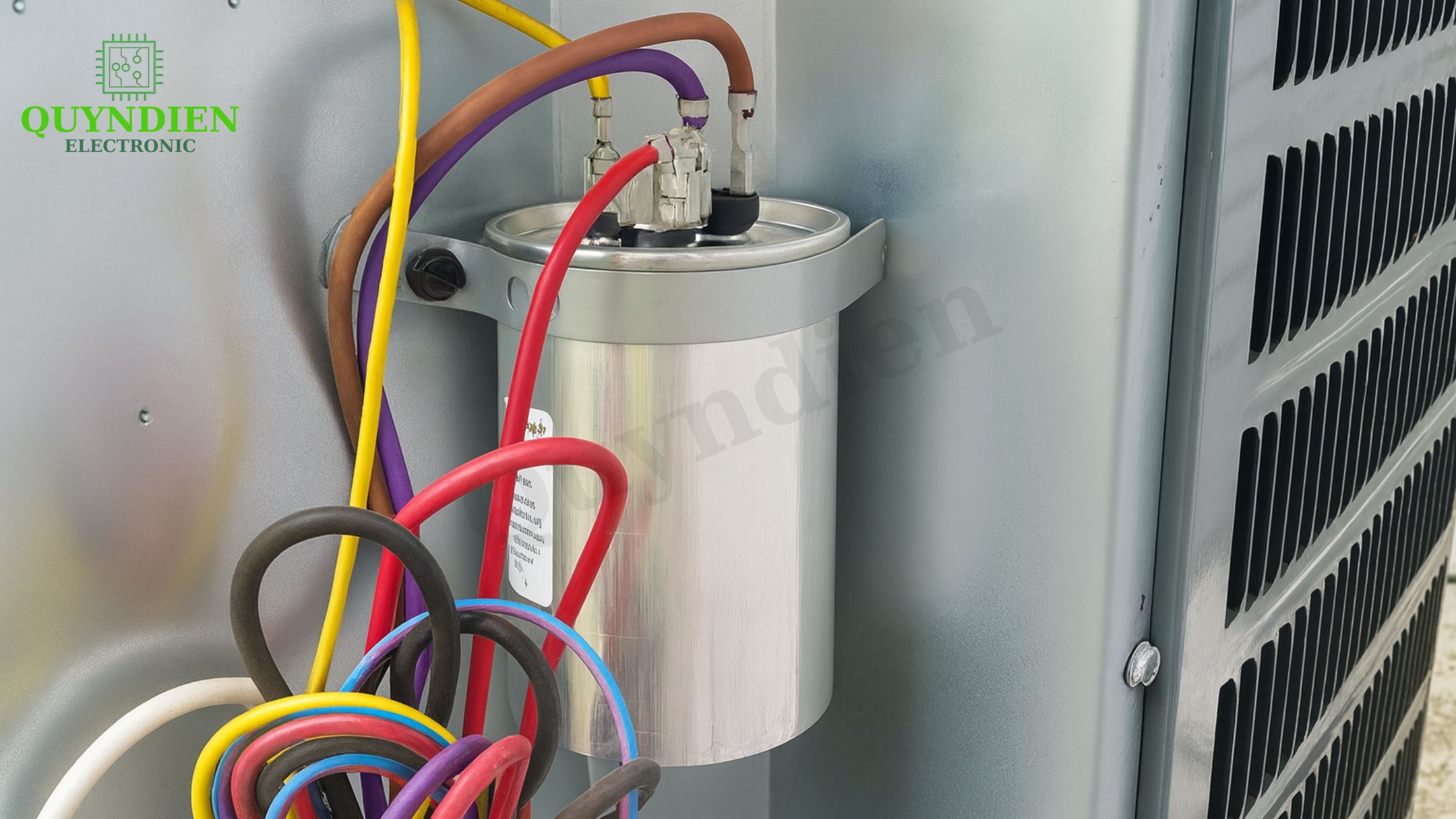 Tụ Ngậm Là Gì? Bí Mật Khiến Máy Lạnh Chạy Êm Hay “Chết Đột Ngột”