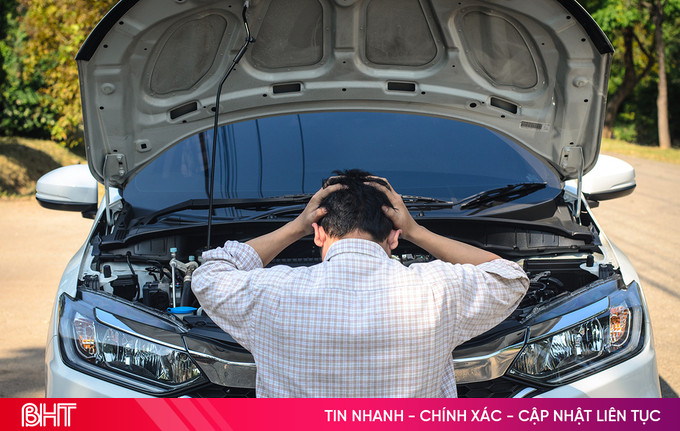 CỌC BÌNH ẮC QUY OXI HÓA? ĐÂY LÀ NGUYÊN NHÂN KHIẾN XE BẠN YẾU DẦN, PIN CHAI NHANH!