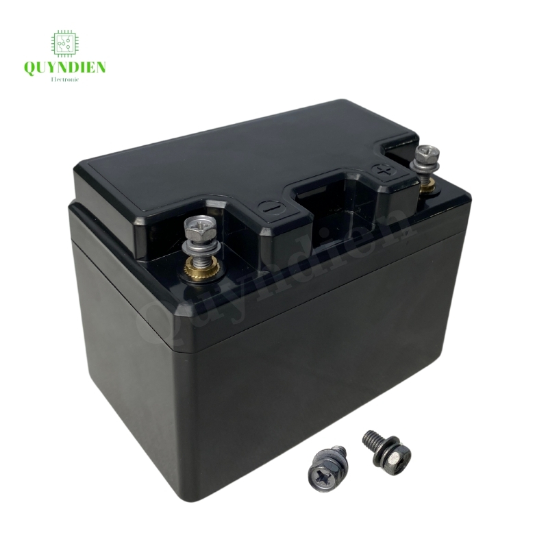 So Sánh Acquy Truyền Thống Và Acquy Pin Dùng Vỏ Bình YT4/YT5 – Lựa Chọn Nào Tốt Hơn Cho Xe Máy Hiện Đại?