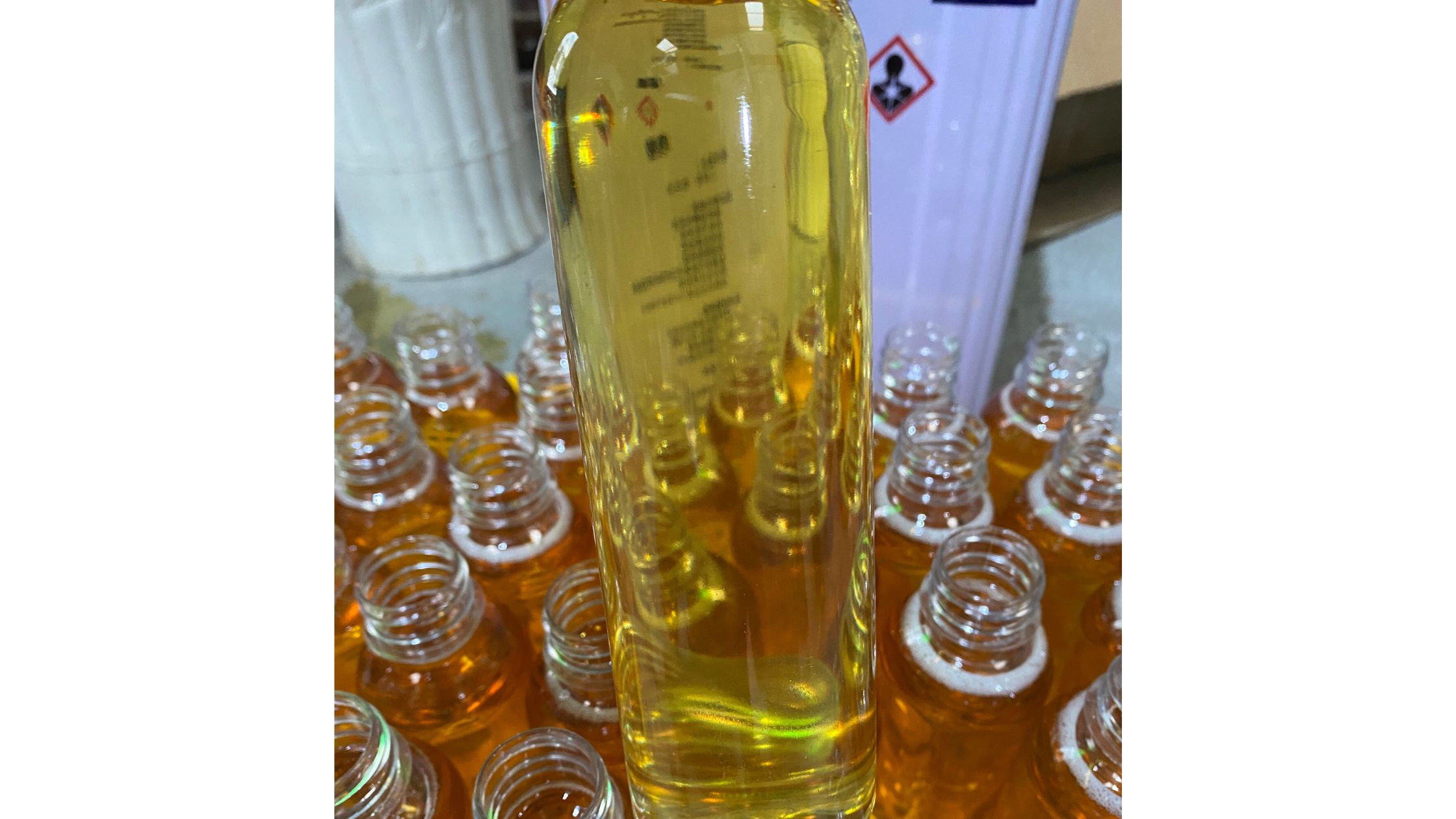 Keo vecni cách điện – đóng chai dung tích 500ml, bảo vệ cuộn dây motor và biến áp.