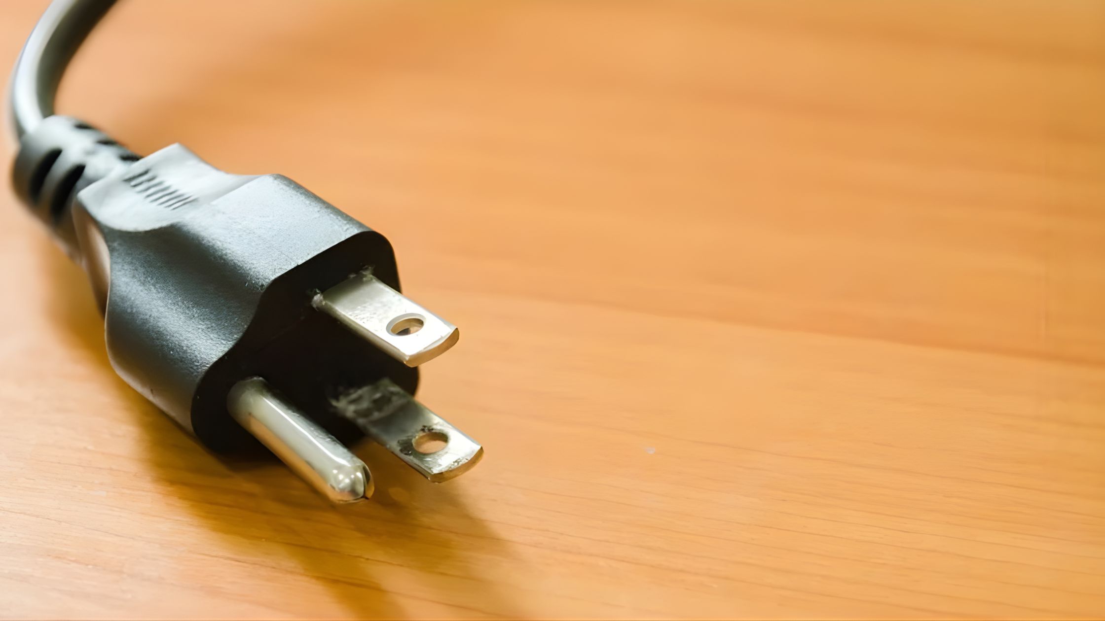 Hình ảnh minh họa phích cắm 3 chấu 2 dẹt 1 tròn