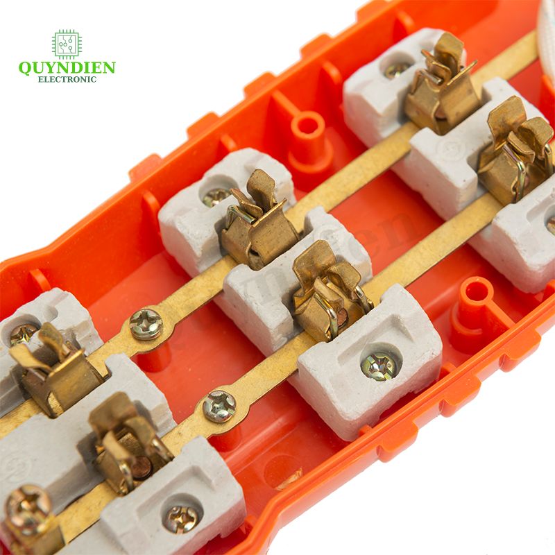 Ổ Cắm Siêu Tải 4 Lỗ Thẳng 3000W (Dây Dài 10 Mét)