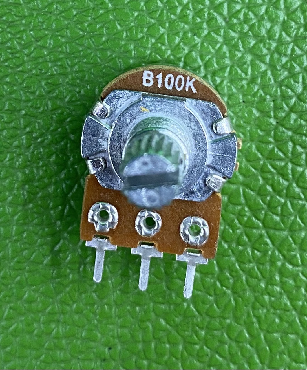 Volum biến trở Triết áp đơn WH148 B100K