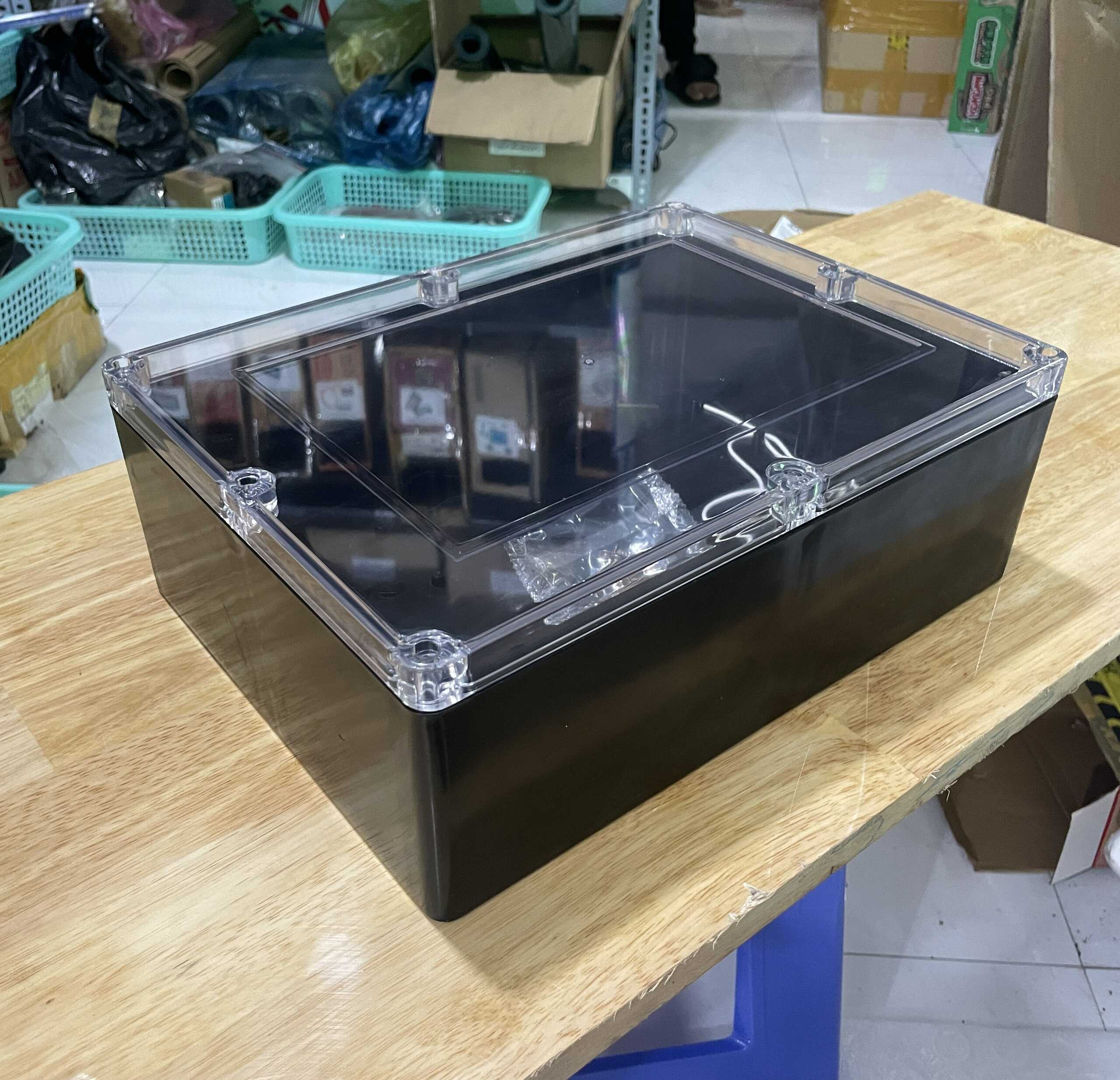 Hộp Nhựa ABS WANCHI 320x240x110mm Màu Đen Nắp Trong
