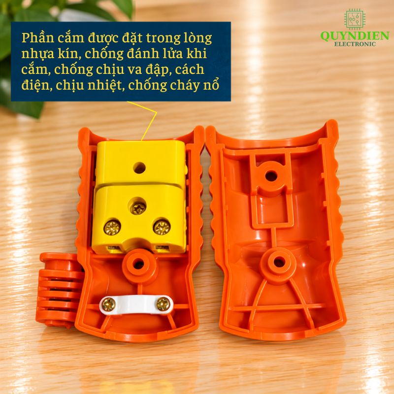 Phích Cắm Cái Chịu Tải Cao 3000W