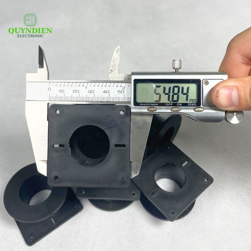 Lõi Nhựa Vuông Tròn 55 Quấn Cuộn Cảm Phân Tần Loa - Màu Đen