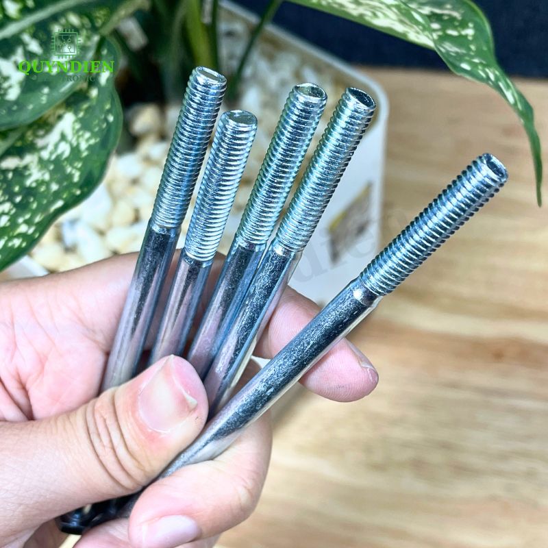 Ốc Vít M6x110mm Có Kèm Tán - Túi 100 Con