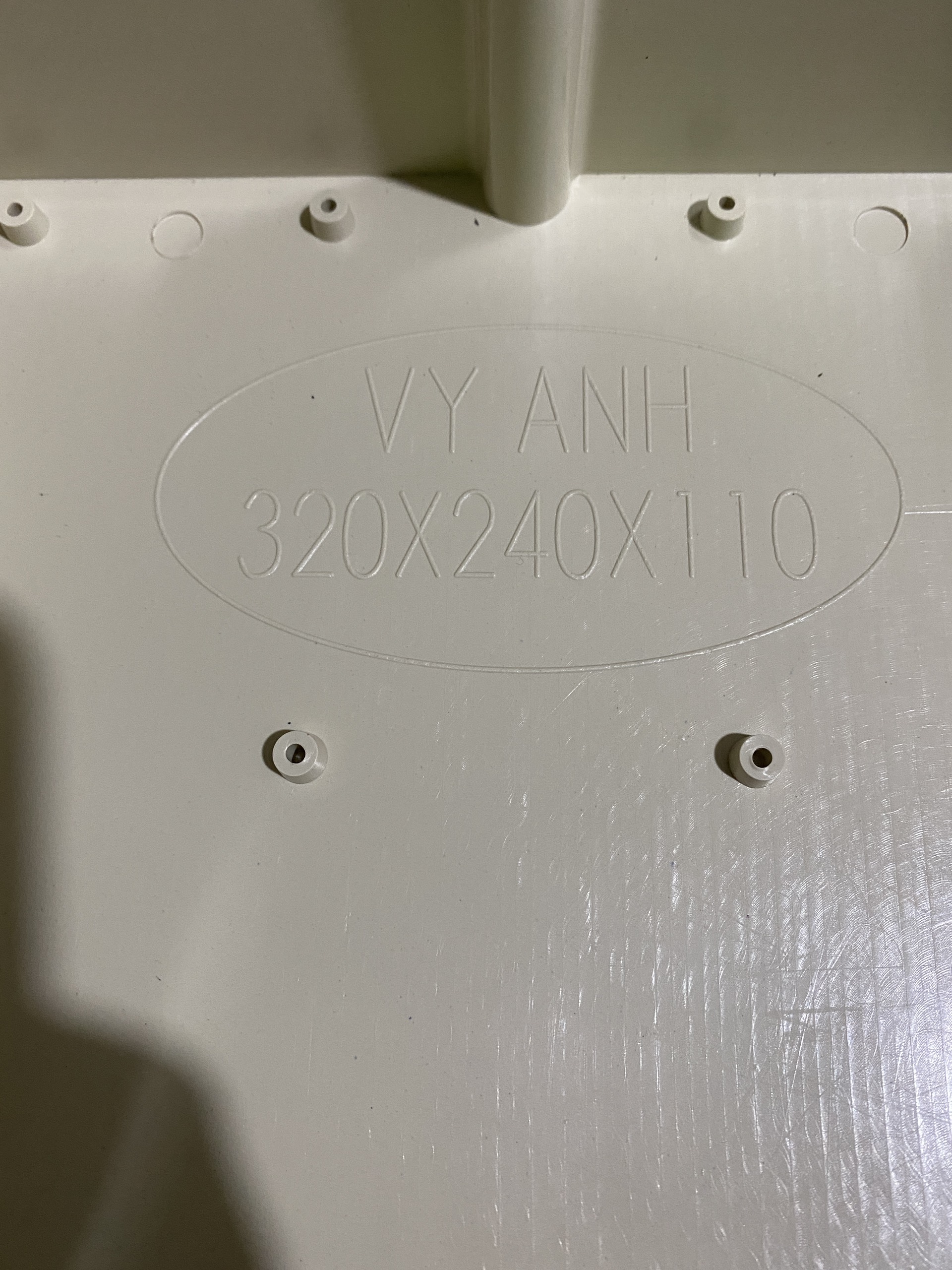Hộp Nhựa Vy Anh 320x240x110mm Màu Trắng Nắp Trong