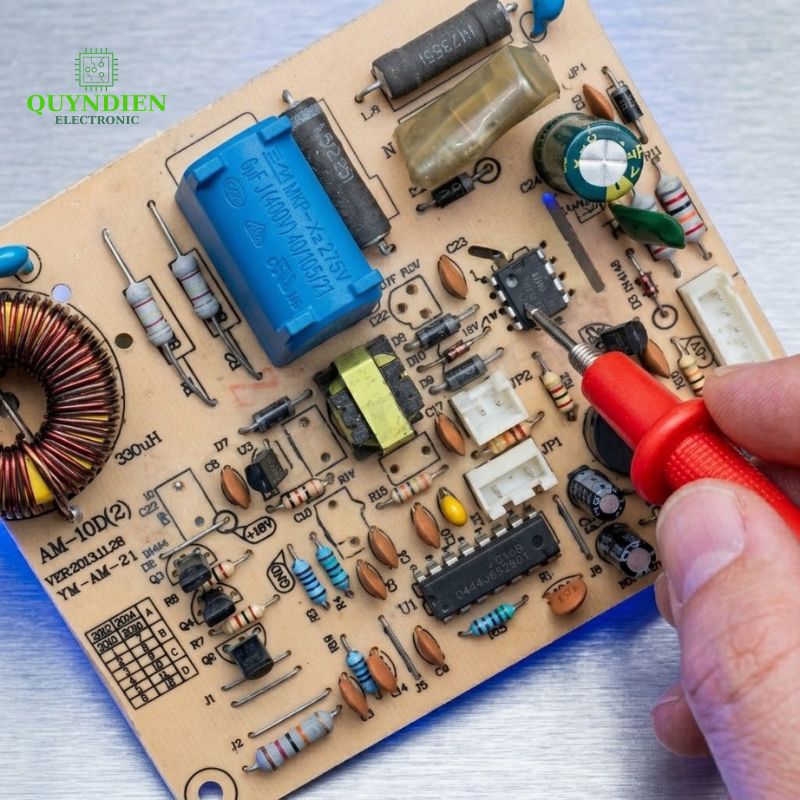 Tụ bếp từ 6uF 275VAC/400VDC Màu Xanh Loại Đứng