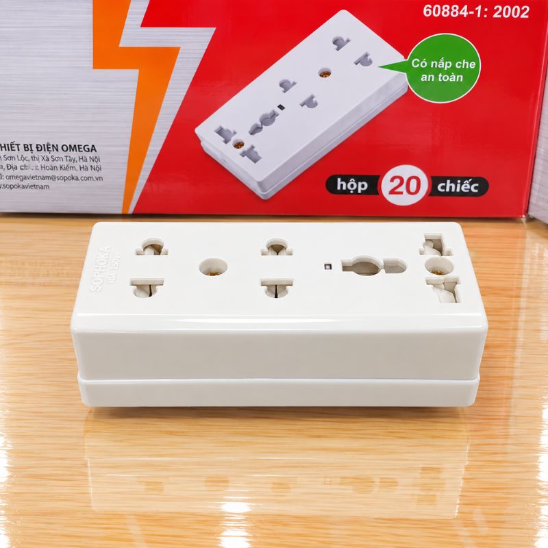 Ổ Cắm điện 3 Cửa Có Nắp Che An Toàn E15N