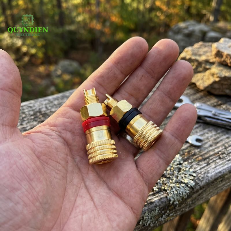 Cọc Đồng M8 Trục 8mm Đỏ Đen