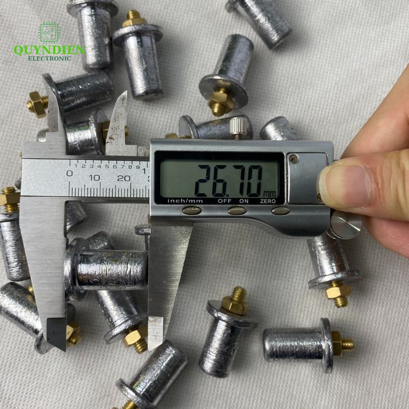 Cọc Chì M6 Cọc Bình Ắc Quy Bằng Chì – Linh Kiện Linh Hoạt Cho Bình Ắc Quy
