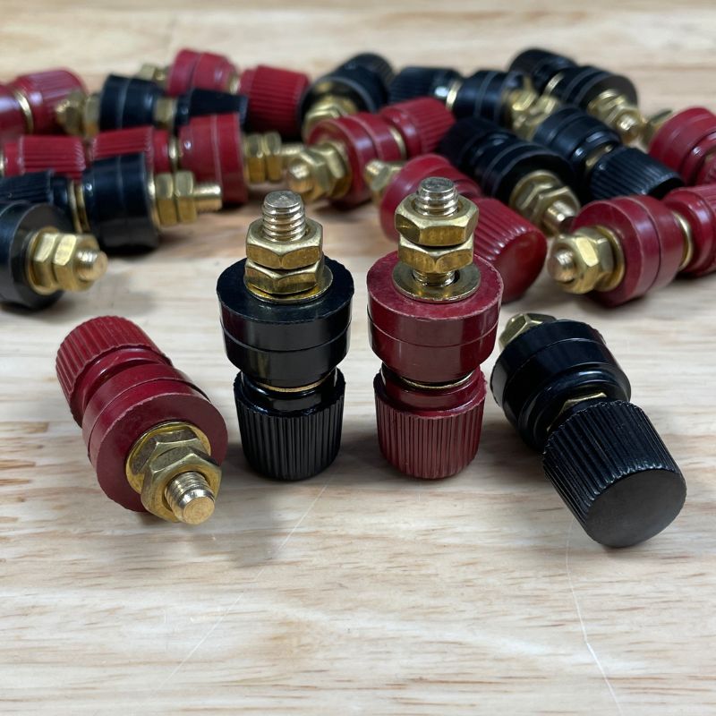 Cặp Jack loa JS333 M6 Cọc Đồng NẮP NHỰA Đỏ Đen trục 6mm