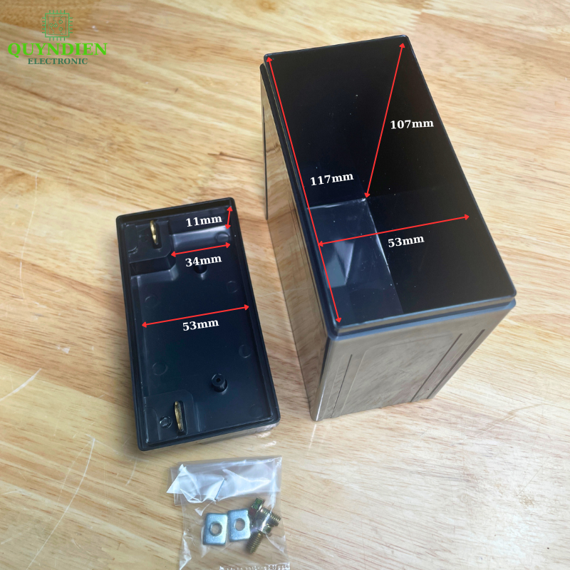 Vỏ Bình Xe Máy YT6 Cọc Vuông Nắp Đục