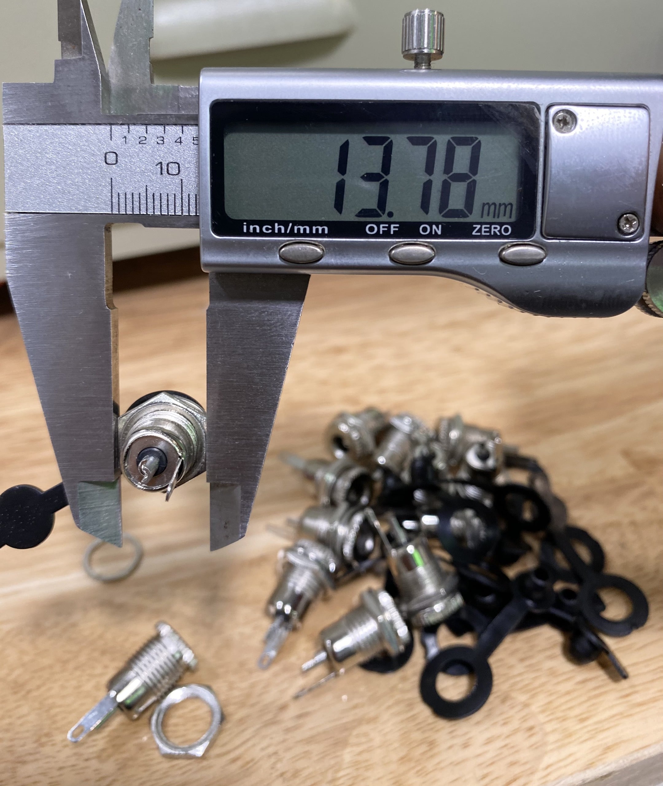 Jack, Giắc sạc DC 5.5x2.1mm kim loại có ron chống nước