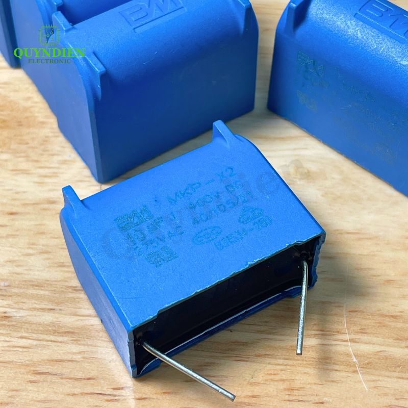Tụ Bếp Từ 10uF 275VAC/400VDC Màu Xanh Loại Đứng Xát Nhỏ