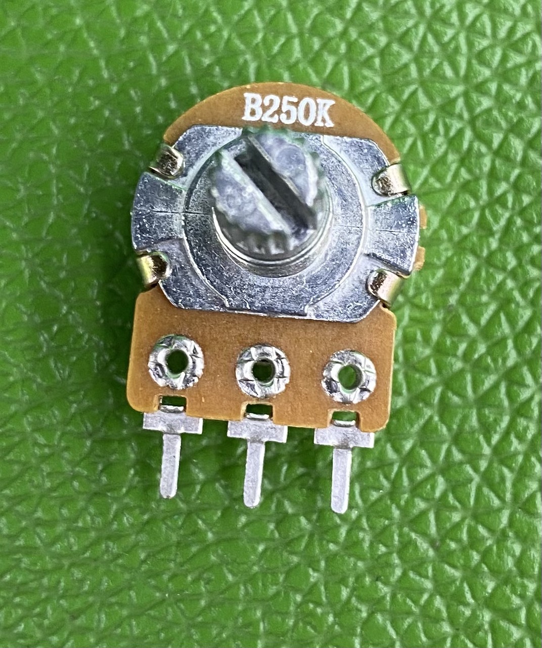 Volum biến trở Triết áp đơn WH148 B250K