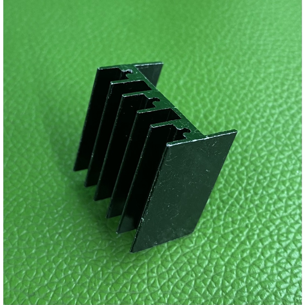 Nhôm tản nhiệt 2 kim 25x23x16mm cho transistor TO-220