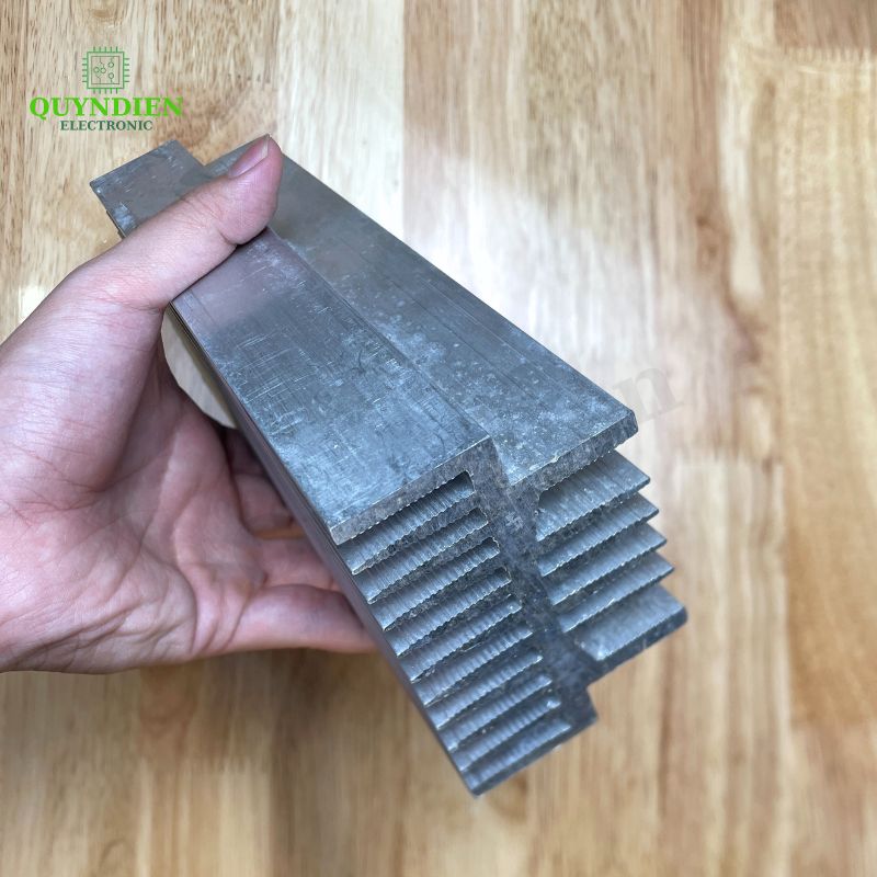 Nhôm 2U dài 330mm (330x84x58mm) loại dày, tản nhiệt cho main công suất