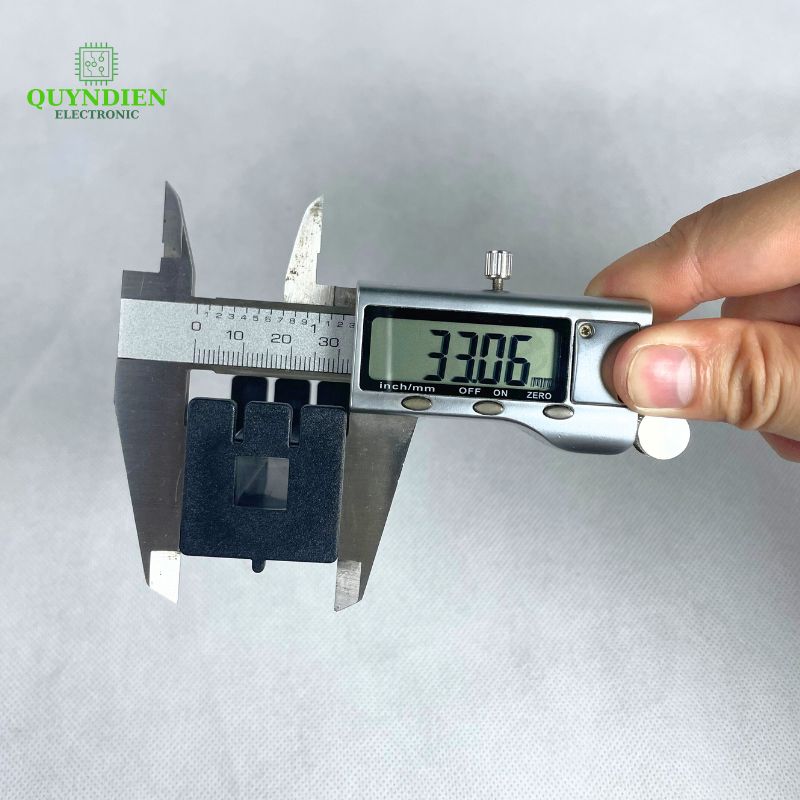 Lõi Khuôn Nhựa Vuông Dài 64mm Màu Đen