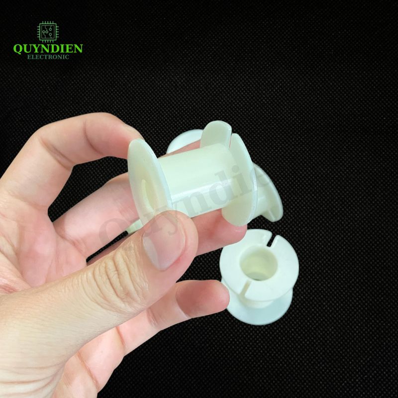 Lõi Khuôn Nhựa Audio 2 Đầu Tròn Màu Trắng Sữa