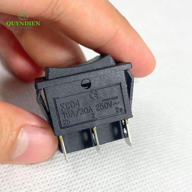 Công Tắc Bập Bênh 6 Chân KCD4 16A/30A 250V Đen Không Đèn