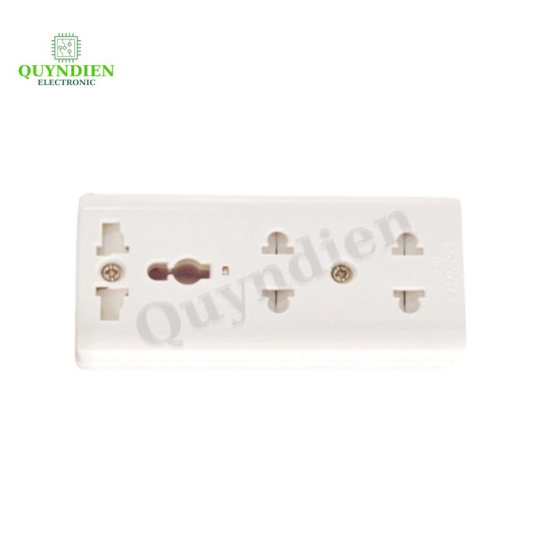 Ổ Cắm Đa Năng Có Nắp Che E15N
