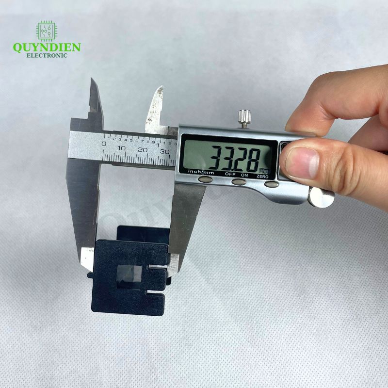 Lõi Khuôn Nhựa Vuông Dài 64mm Màu Đen