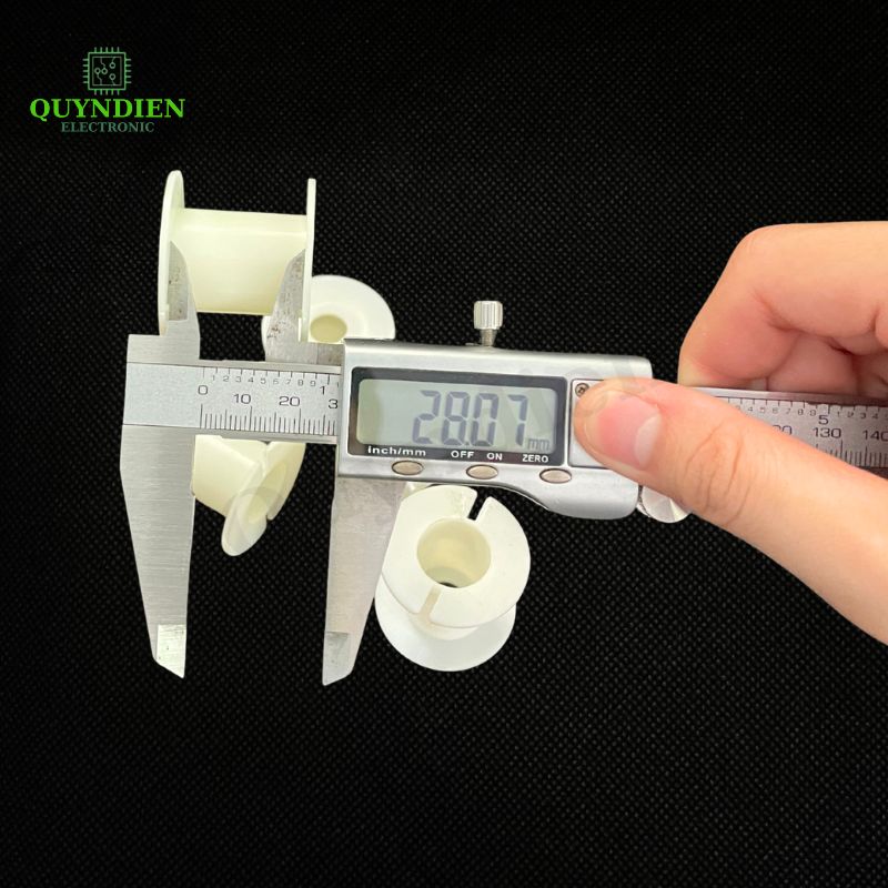 Lõi Khuôn Nhựa Audio 2 Đầu Tròn Màu Trắng Sữa