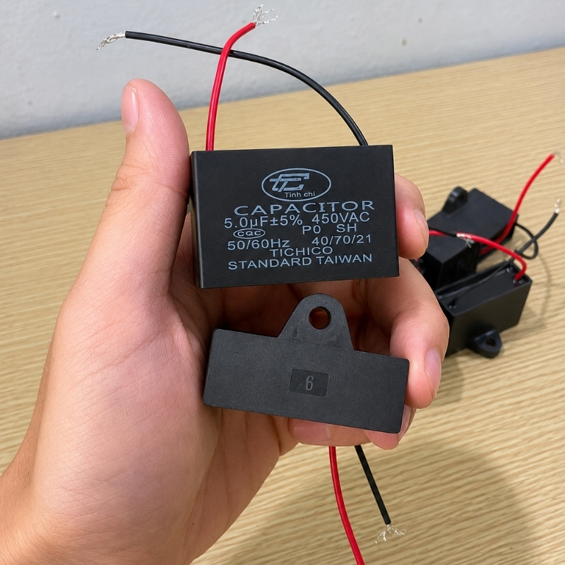 Tụ Đề Kapa Vuông Tinh Chi 5uF 450VAC