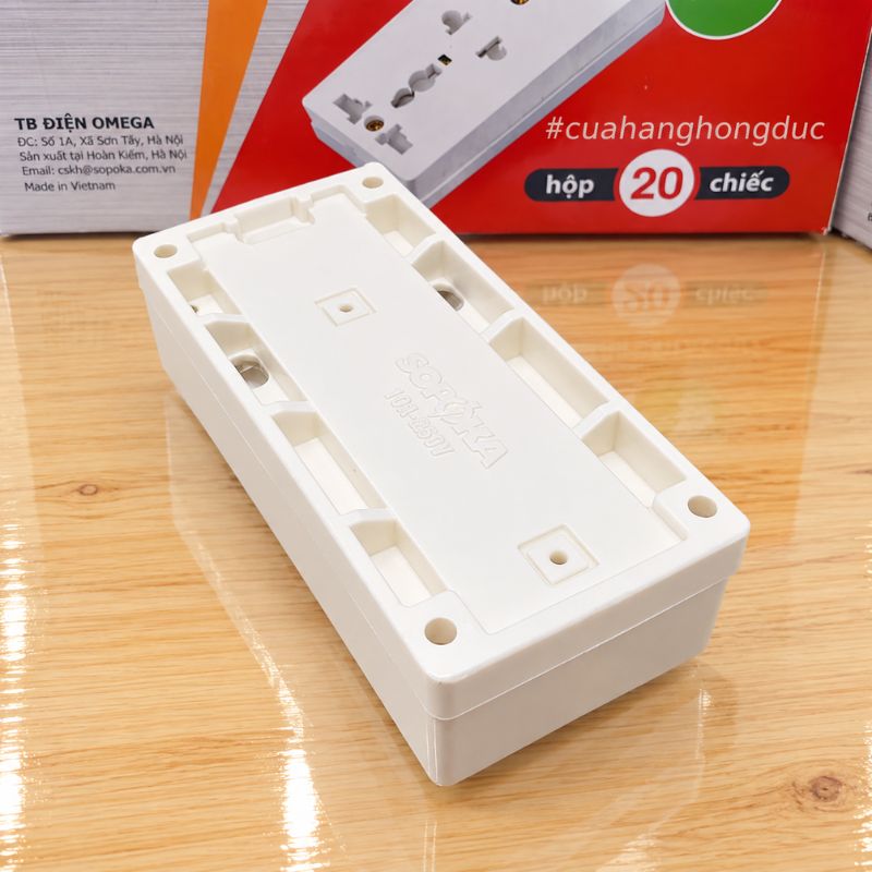 Ổ Cắm Điện 3 Cửa Công Suất 2200W E14