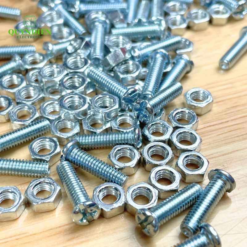 Ốc Vít M4x15mm Có Kèm Tán