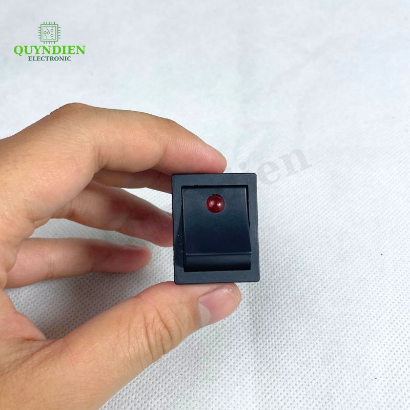 Công Tắc Bập Bênh 4 Chân KCD4 30A 125/250VAC Đen