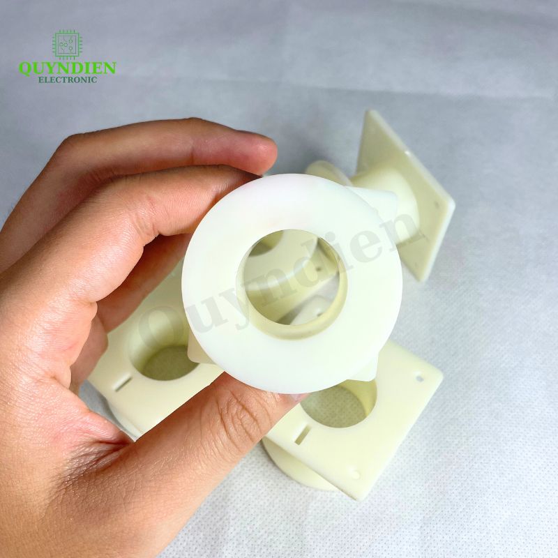 Lõi Nhựa Vuông Tròn 55 Quấn Cuộn Cảm Phân Tần Loa - Màu Trắng Sữa
