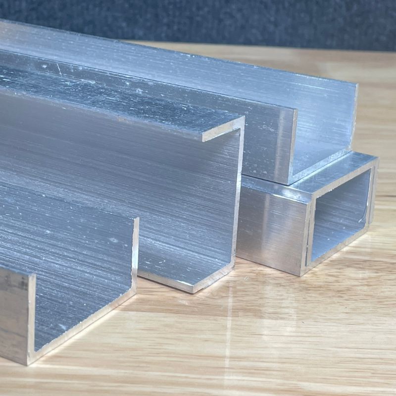 Nhôm Tản Nhiệt Chữ U Dài 130mm