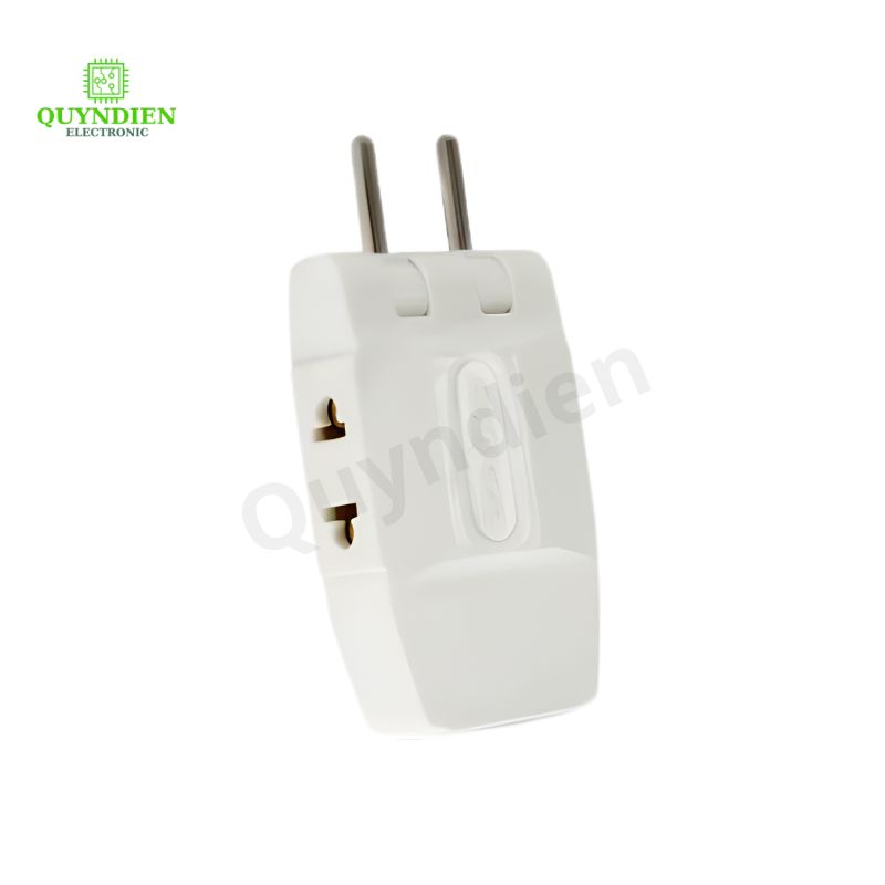 Ổ Cắm Chia Điện Xoay 180 Độ 2200W Q3T Q5T