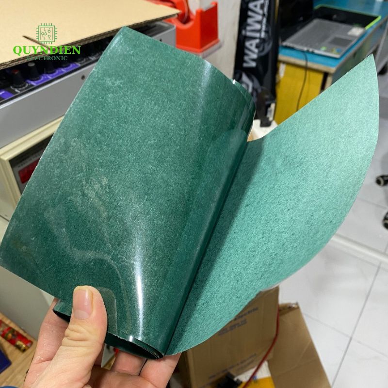 Giấy Xanh Cách Điện 1 Mặt Bóng 1 Mặt Xù Dày 0.2mm
