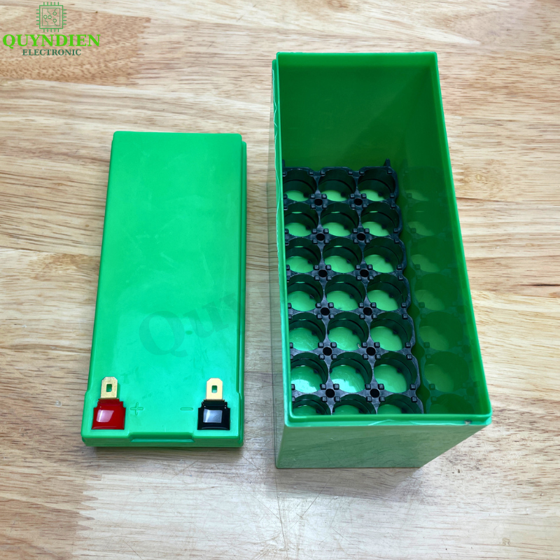 Vỏ Hộp Đựng Pin 18650 màu Xanh kèm khung